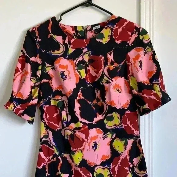 BNWOT Zara Women’s floral midi  dress size M - Picture 4 of 4